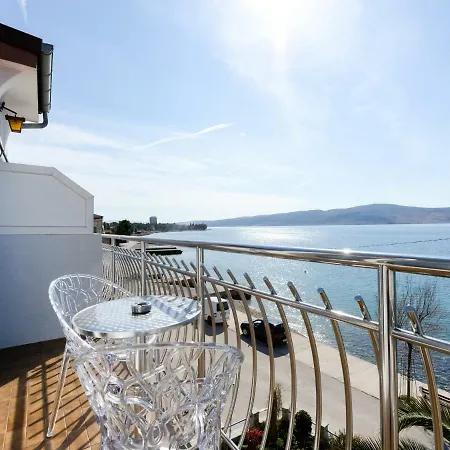 Apartman Apartmani Fontana Zára
