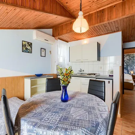 Apartmani Fontana Apartman *