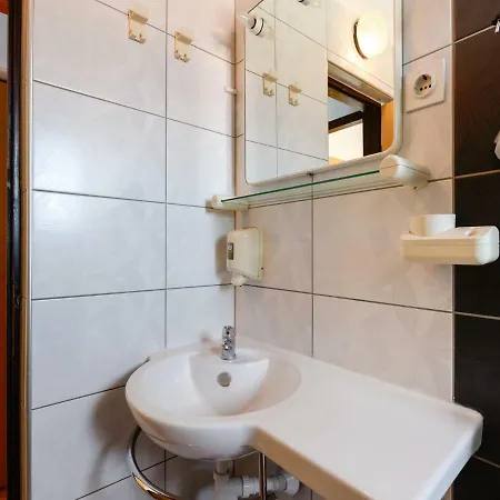 Apartman Apartmani Fontana Zára