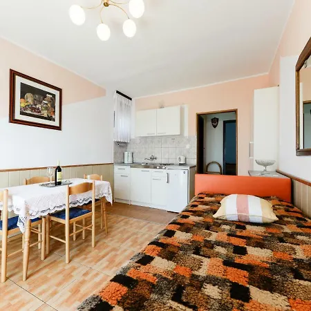 Daire Apartmani Fontana Zadar
