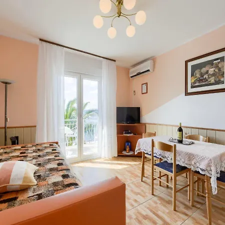 Daire Apartmani Fontana Zadar